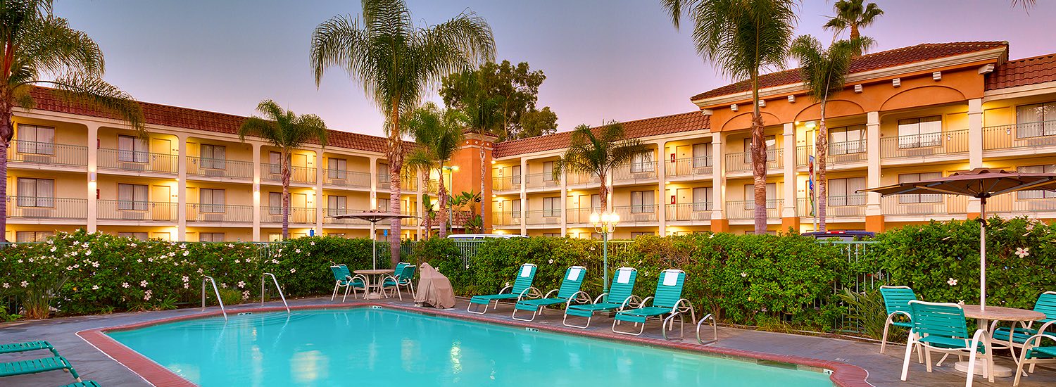 Cortonainn aboutus hero 5bf5845edceef